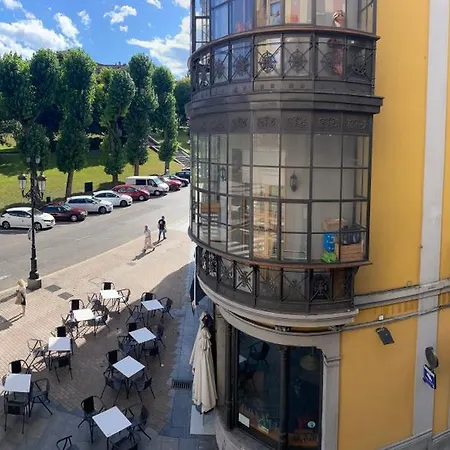 Confort En Casco Antiguo, Luminoso, Wifi * Oviedo