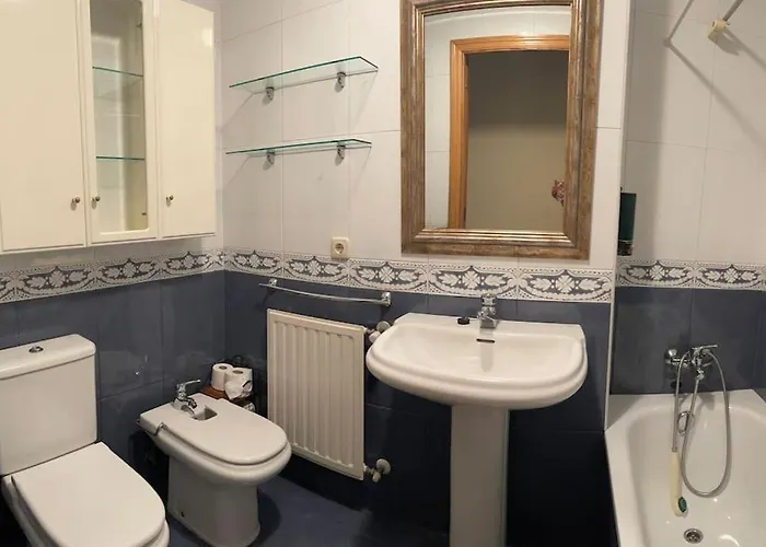 Confort En Casco Antiguo, Luminoso, Wifi